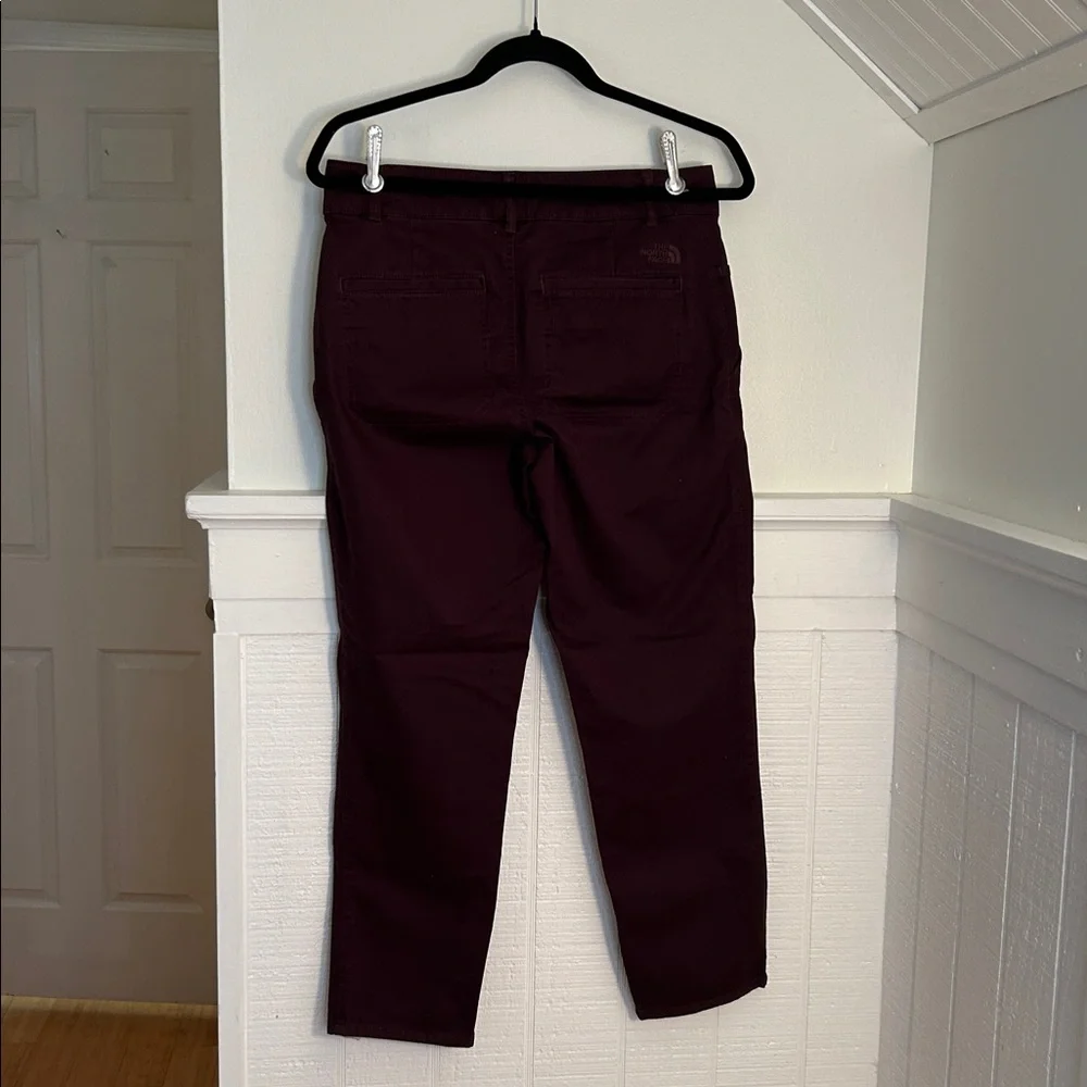 The North Face Dark Purple Ankle Chino Pants size Women’s 2